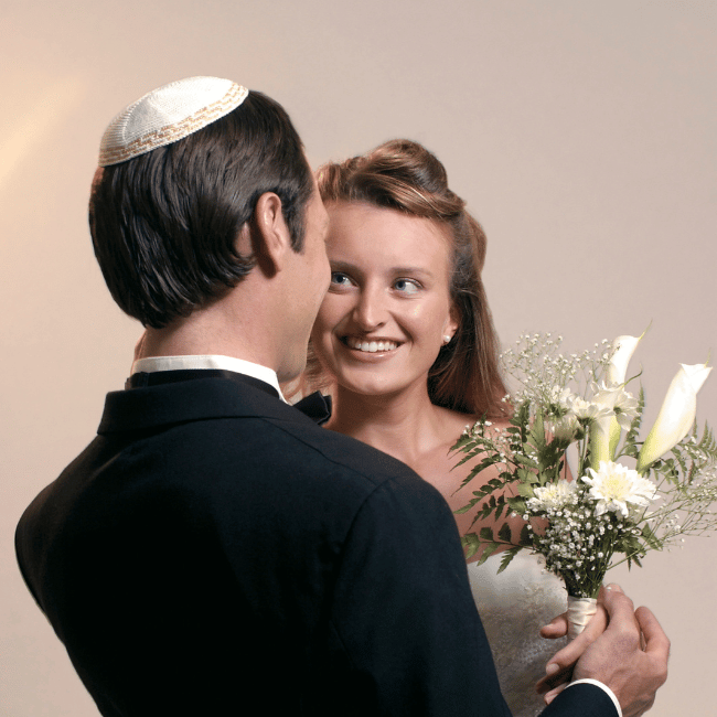 Jewish couple at a destination wedding